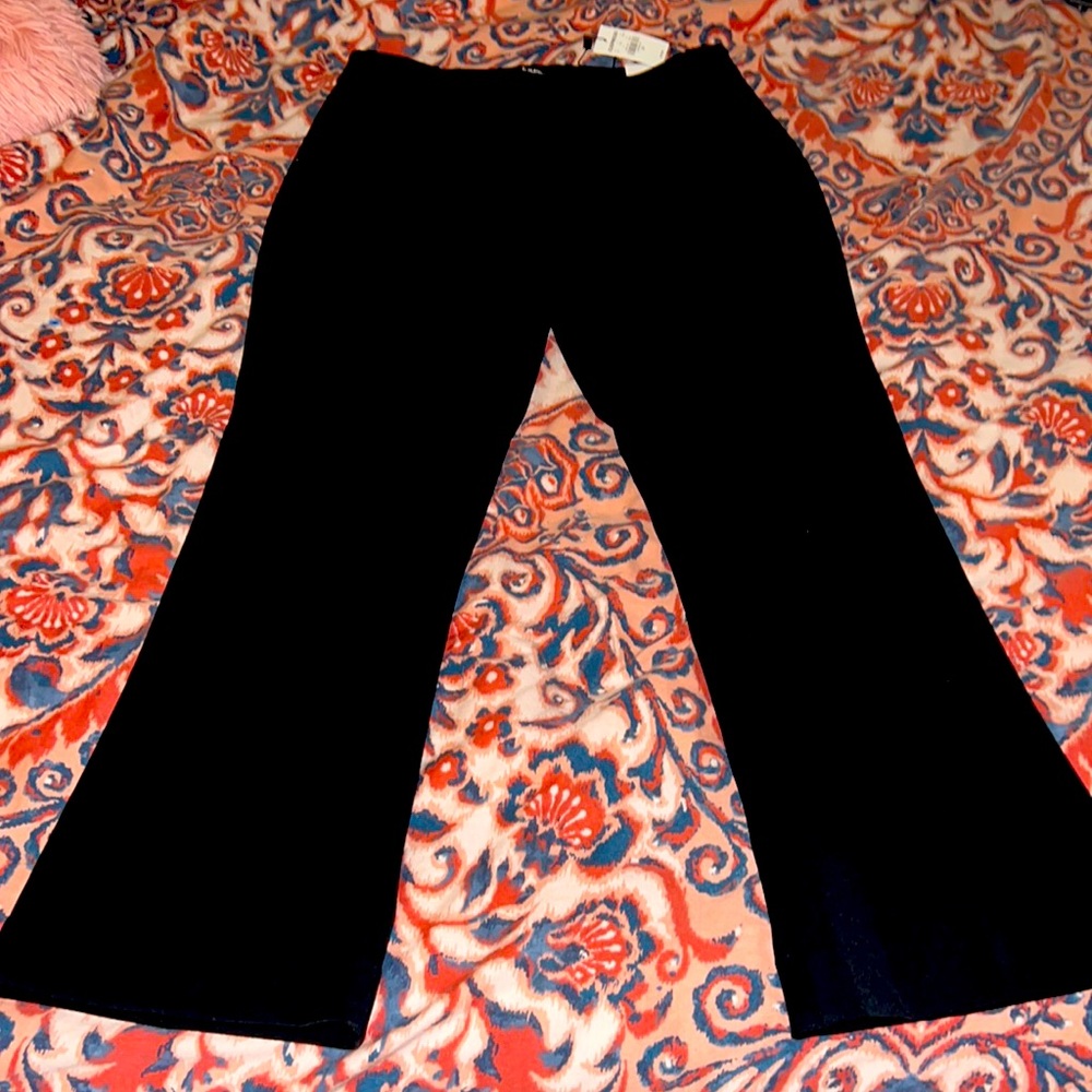 Express Black Stretch Cropped Flare High Rise Slacks, 8R Never Worn With Tags